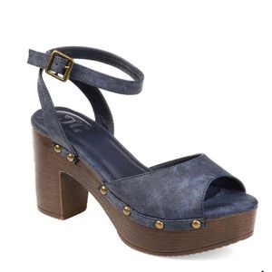 Journee Collection Lorica Platform Sandal